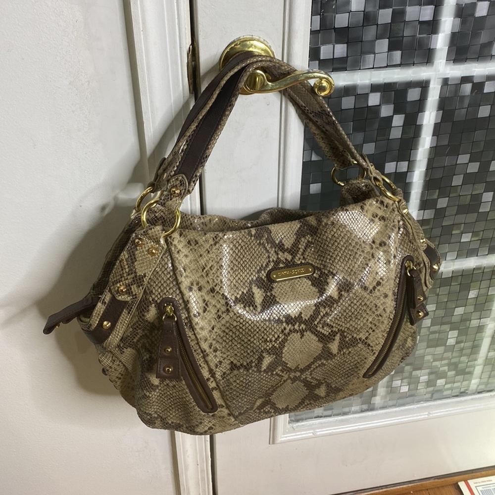 ๐ Cynthia Rowley brown creme x large snakeskin leather satchel bag ๐ - Picture 2 of 14